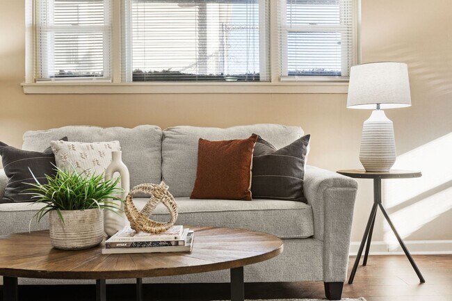 Building Photo - The Shuttle