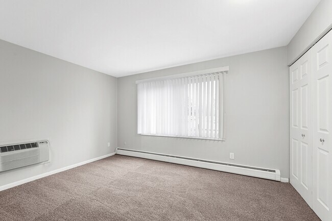 Building Photo - 51623 Mound Rd