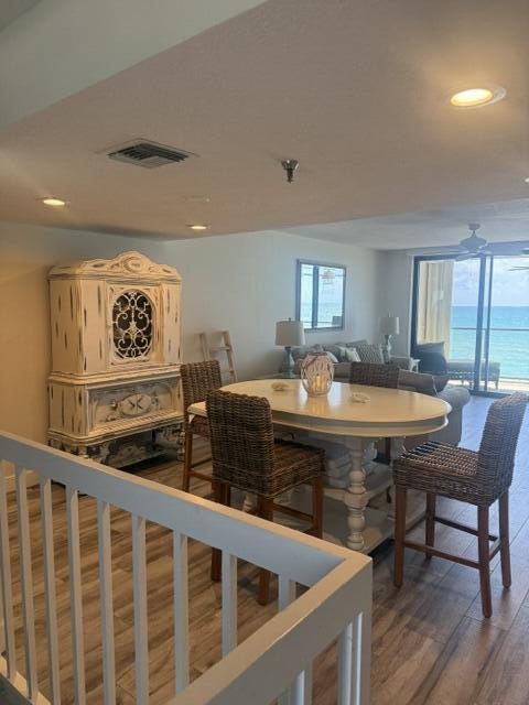 Building Photo - 355 S Ocean Dr