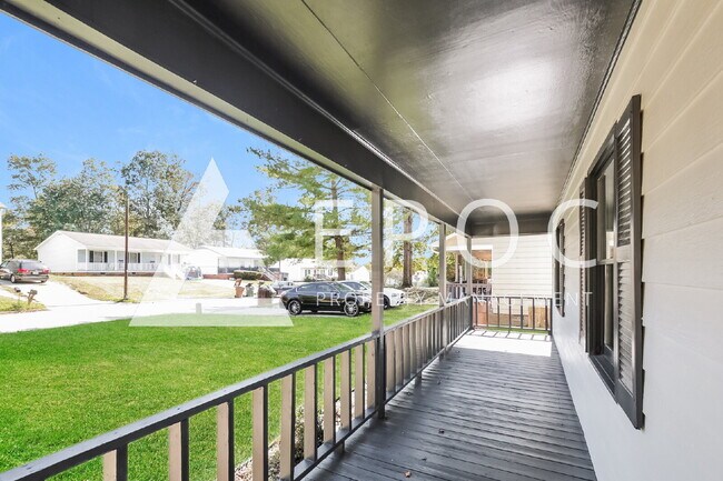 Building Photo - 3709 Country Ridge Rd