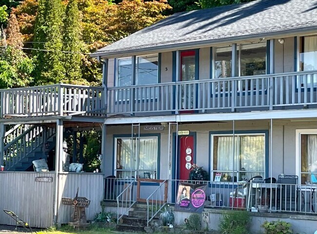 Building Photo - 2 bed condo w/