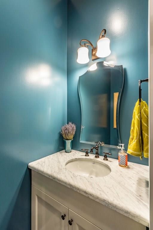 Building Photo - 206 E Live Oak St