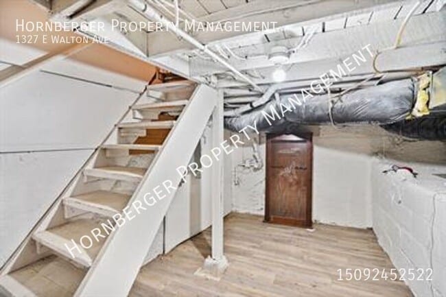 Building Photo - 1327 E Walton Ave