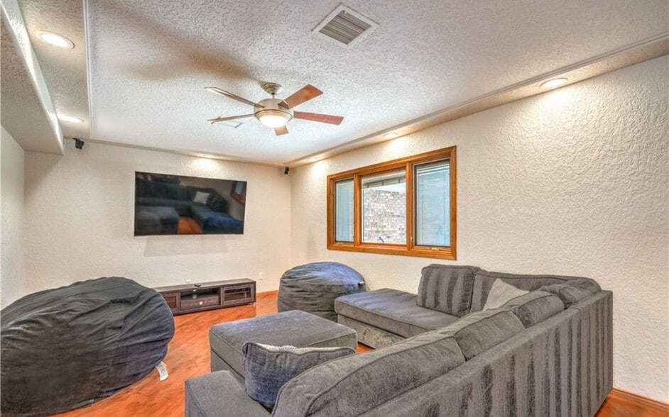 Building Photo - 3480 W Mesa Verde Ln