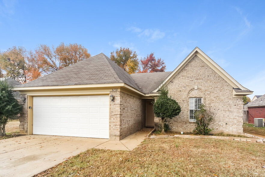 Building Photo - 4230 Ravenwood Dr N