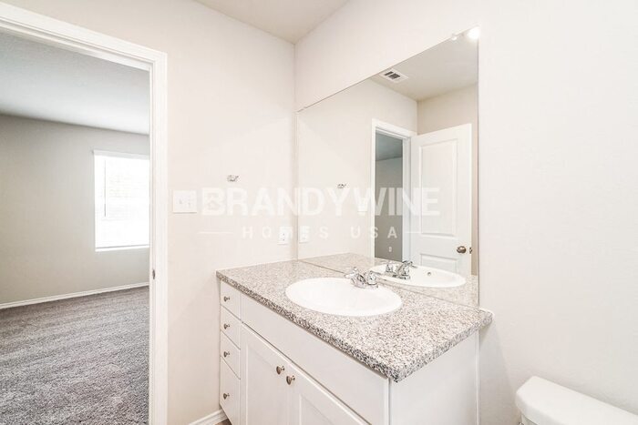 Building Photo - 7218 Winding Finger