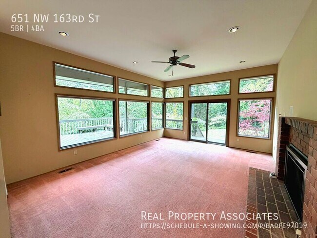 Building Photo - 651 NW 163rd St