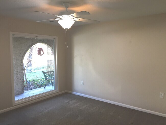 Building Photo - Pet Friendly! Three-bedroom Duplex Ranch Home in Surfside Beach! East of 17!