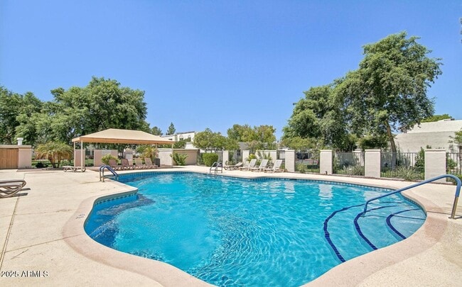 Building Photo - 5922 N 83rd St