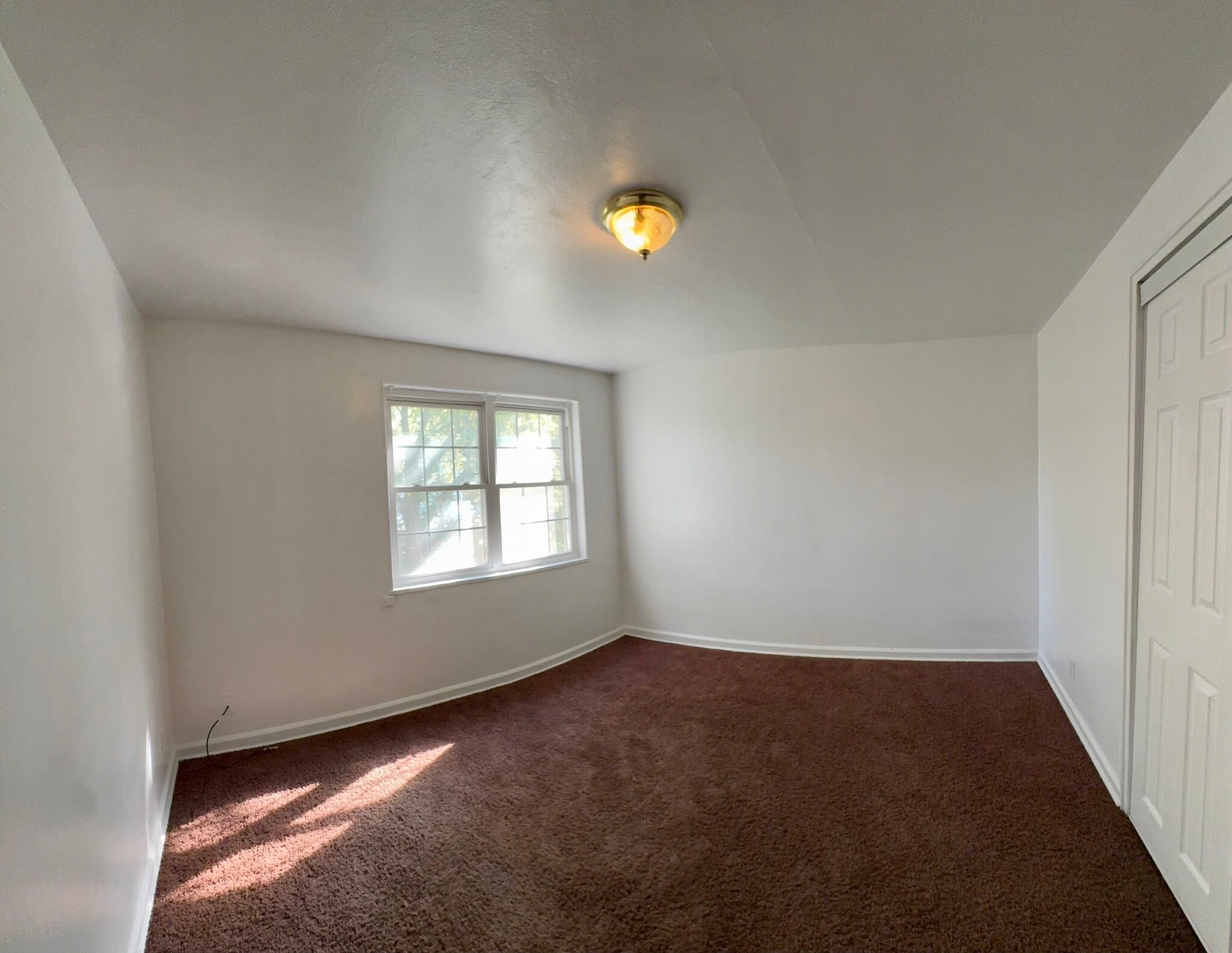Building Photo - 928 N Prairie Ave