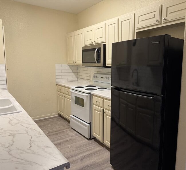 Building Photo - 1814 State Hwy 95