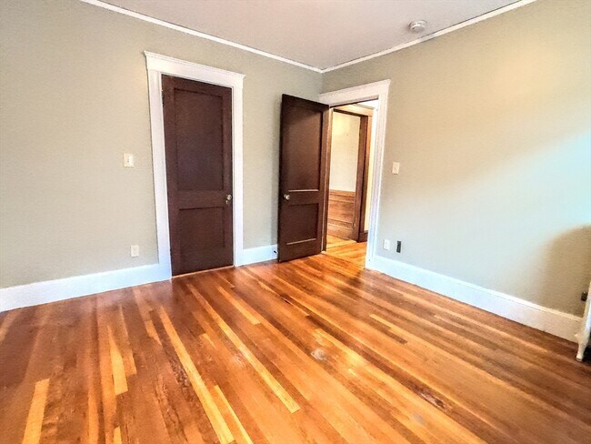 Building Photo - 22 Roseway St