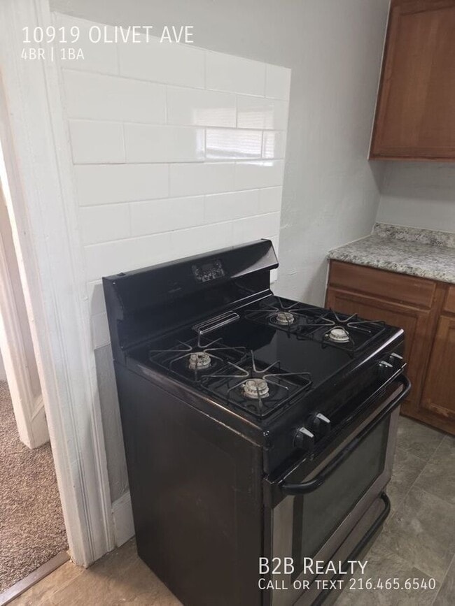 Building Photo - 10919 Olivet Ave