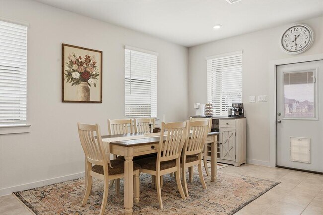 Building Photo - 514 Clearlake Dr