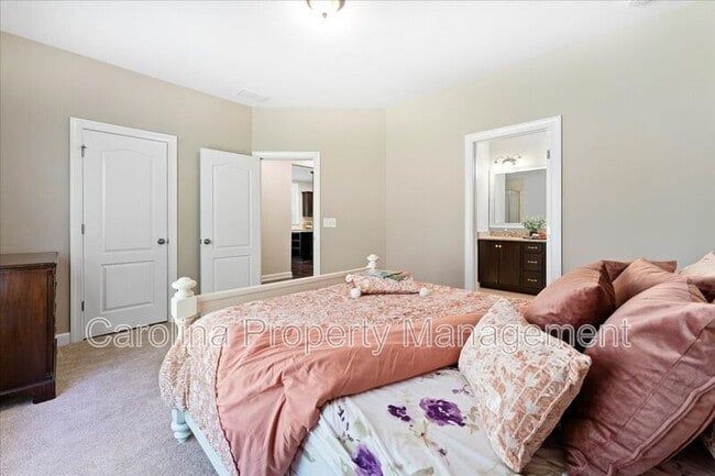 Building Photo - 13831 Derby Farm Ln