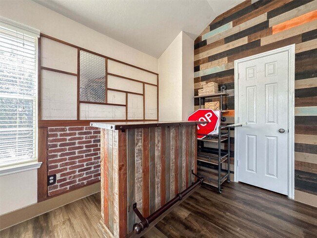 Building Photo - 12805 Flat Creek Dr