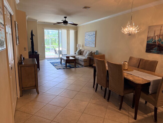 Building Photo - 14560 Grapevine Dr
