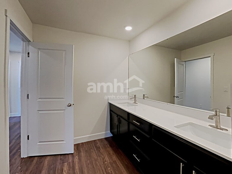 Building Photo - 4222 177th St E