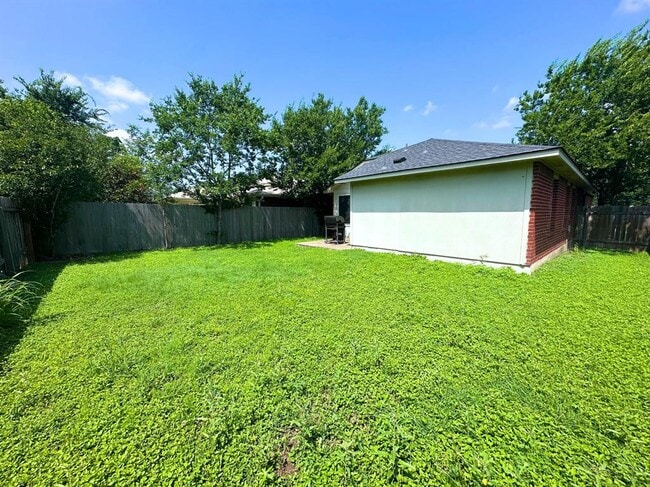 Building Photo - 15539 Sutton Leigh's Ln