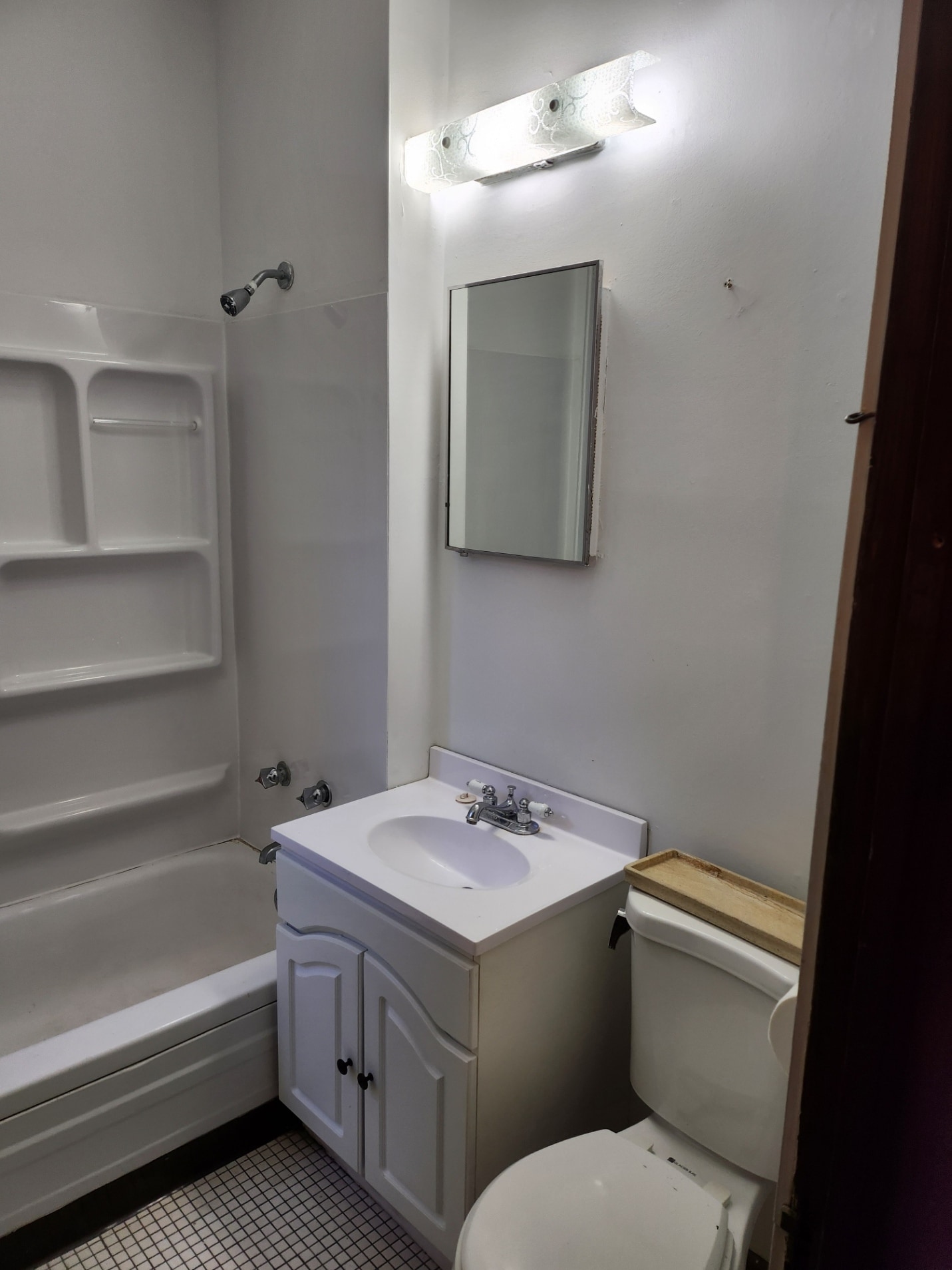 Building Photo - 3232 S Union Ave