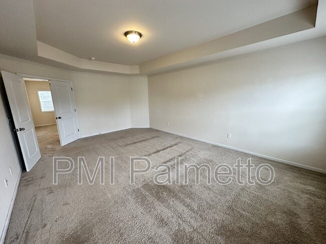 Building Photo - 933 Centennial Dr