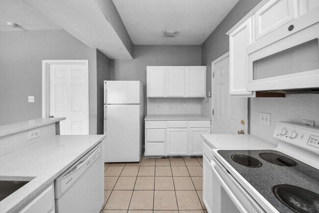 Building Photo - 8126 Jutland Rd