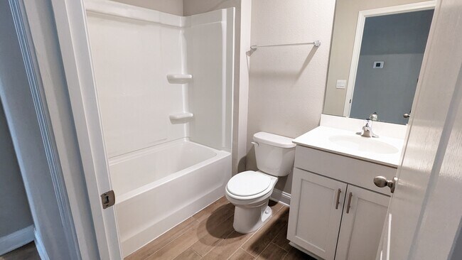 Building Photo - 116 Zancara St