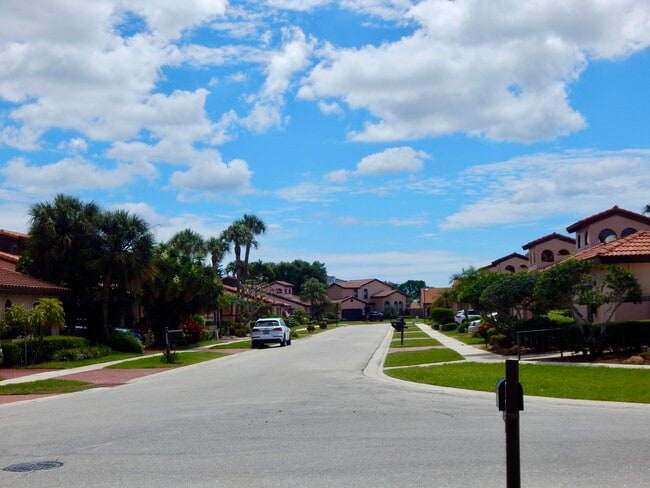 Building Photo - 22864 Marbella Cir