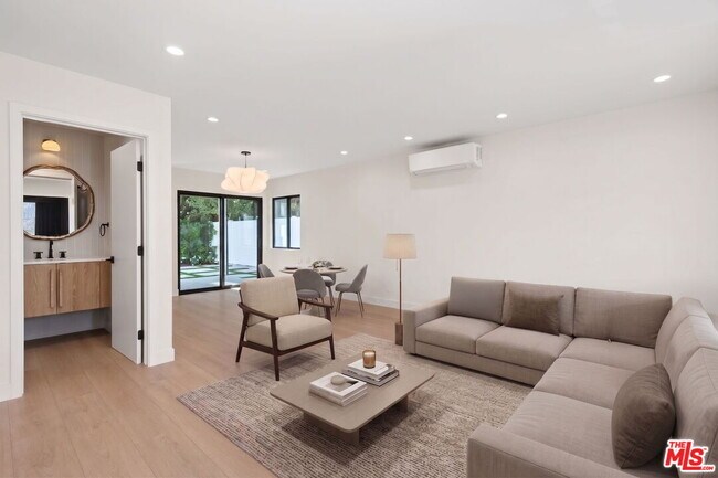 Building Photo - 5841 Whitworth Dr