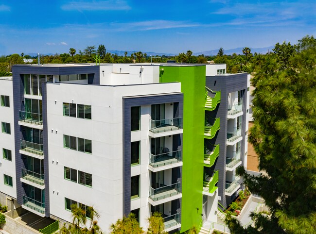 Building Photo - 12117 Valleyheart Dr