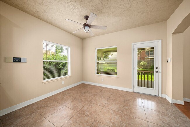 Building Photo - 12311 Amanda Meadows