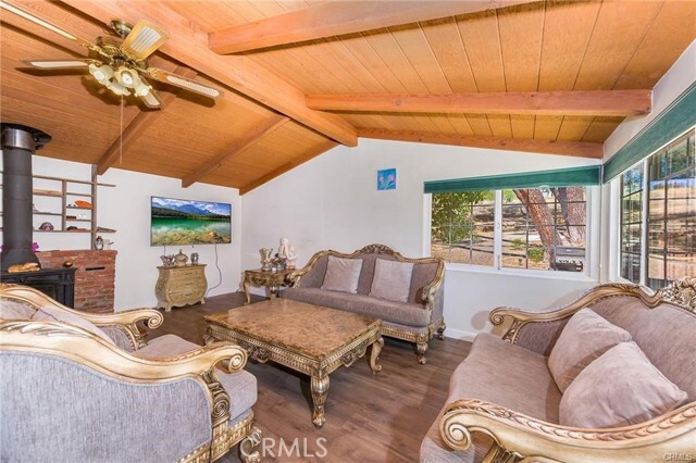 Building Photo - 32530 Agua Dulce Canyon Rd