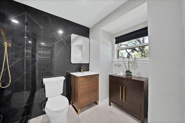 Building Photo - 1427 Stagecoach Dr