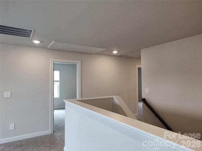 Building Photo - 115 Sentinel Ct