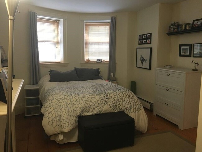 Building Photo - 109 Warren Ave