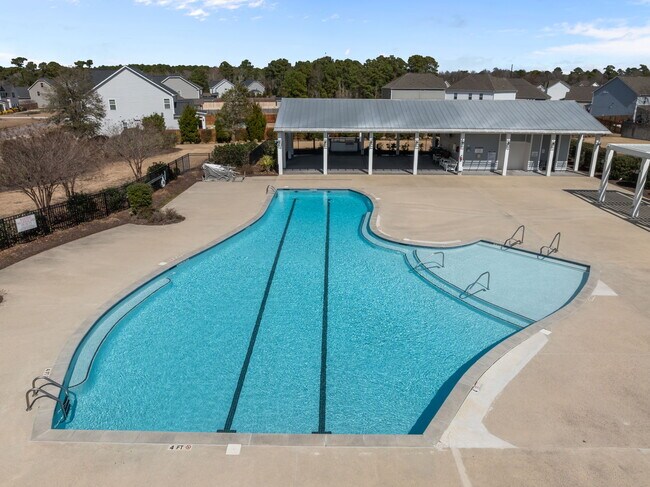 Building Photo - 322 Royal Eagle Ct