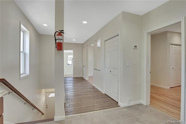 Building Photo - 304 Tower Ave