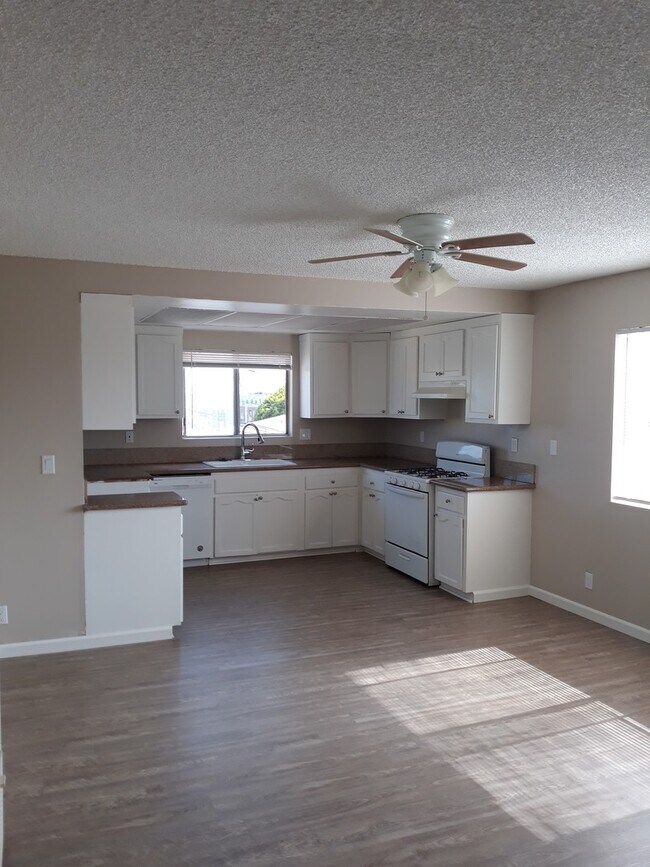 Primary Photo - 3 Bed/ 1 Bath San Pedro **$2495**