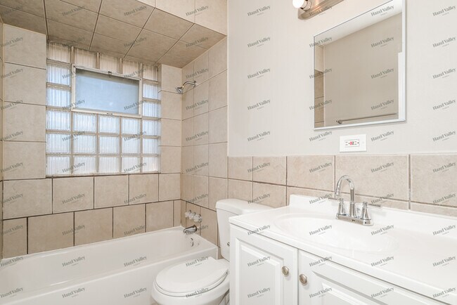 Building Photo - 1118 Dunford Dr