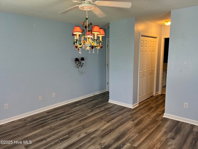 Building Photo - 17 Calabash Dr