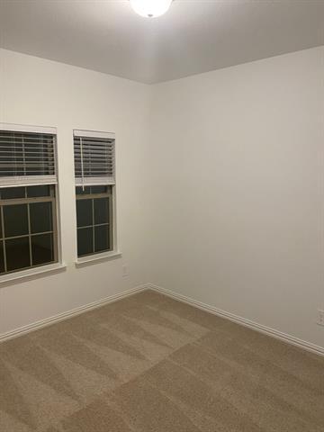 Building Photo - 1613 Pne Vly Dr