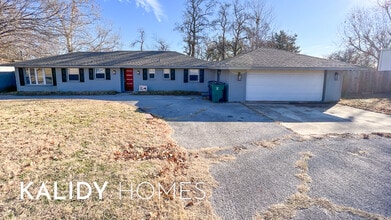 Building Photo - 13408 Thompson Rd