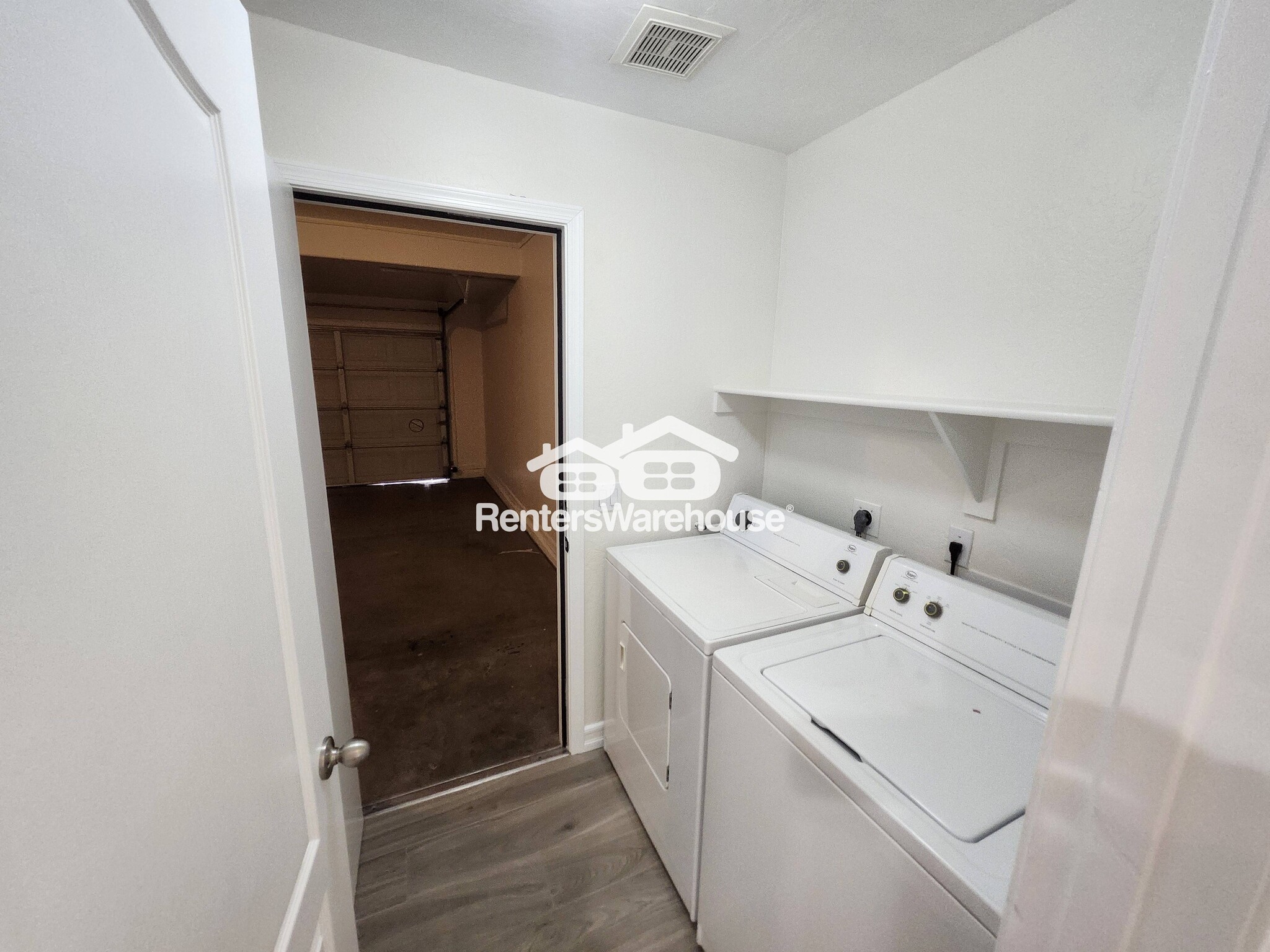 Building Photo - 9121 E Nittany Dr