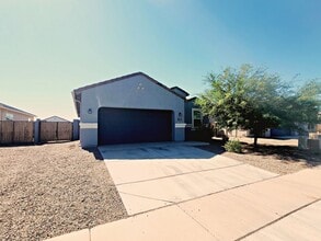 Building Photo - Heartland Ranch Coolidge