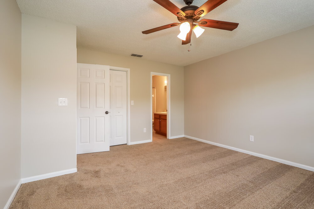 Building Photo - 1545 Kingfisher Blvd