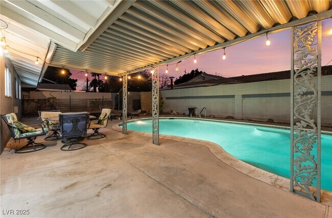 Building Photo - 105 Marigold Ln