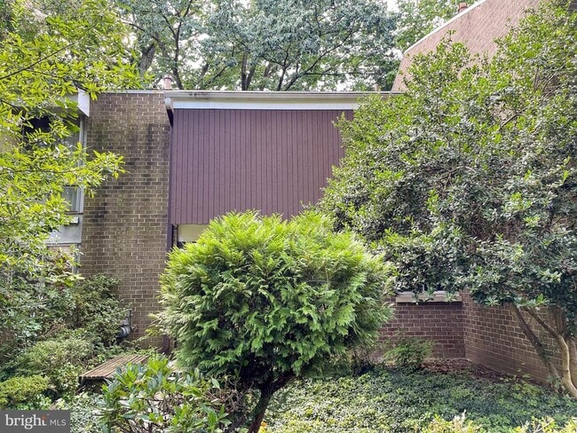 Primary Photo - 1781 Wainwright Dr