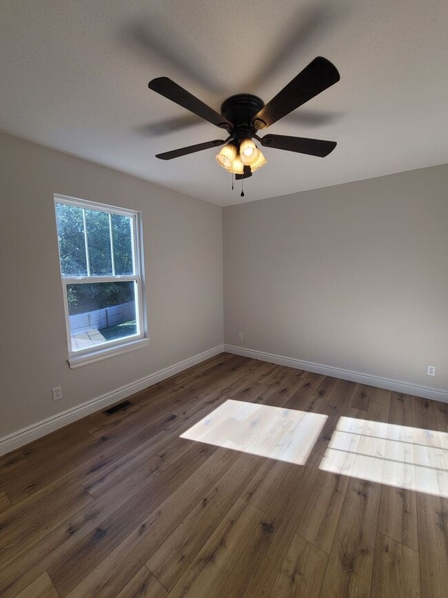 Building Photo - 2585 Casa Cir