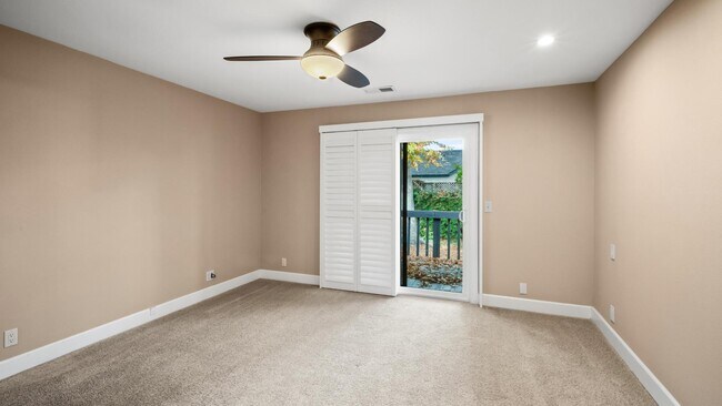 Building Photo - 156 Vineyard Cir