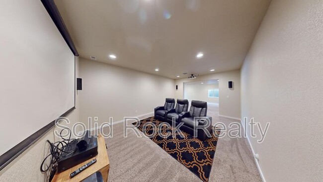 Building Photo - 1097 Antrim Loop